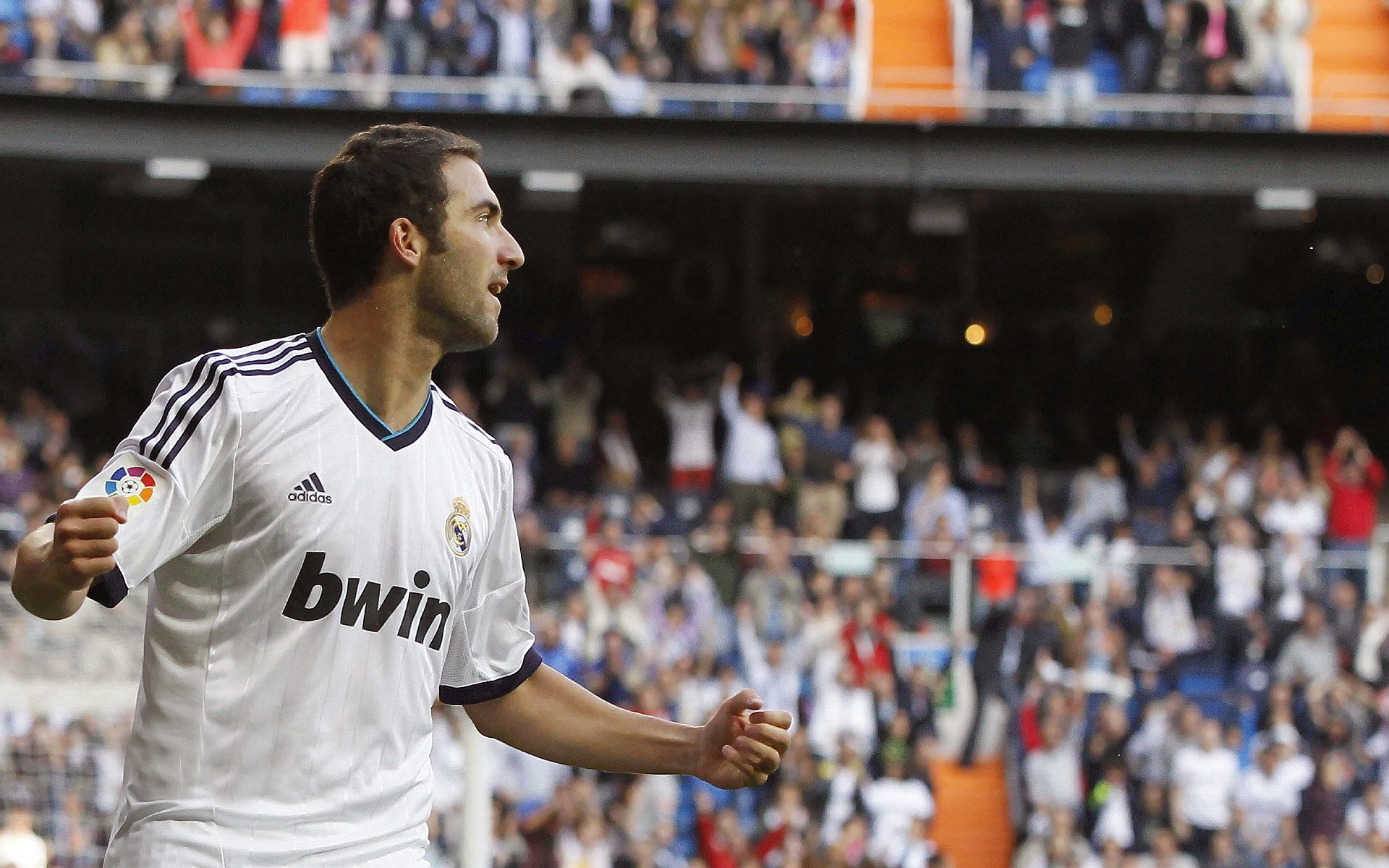 国足训练营球员数据表现追踪，国足的训练强度如何