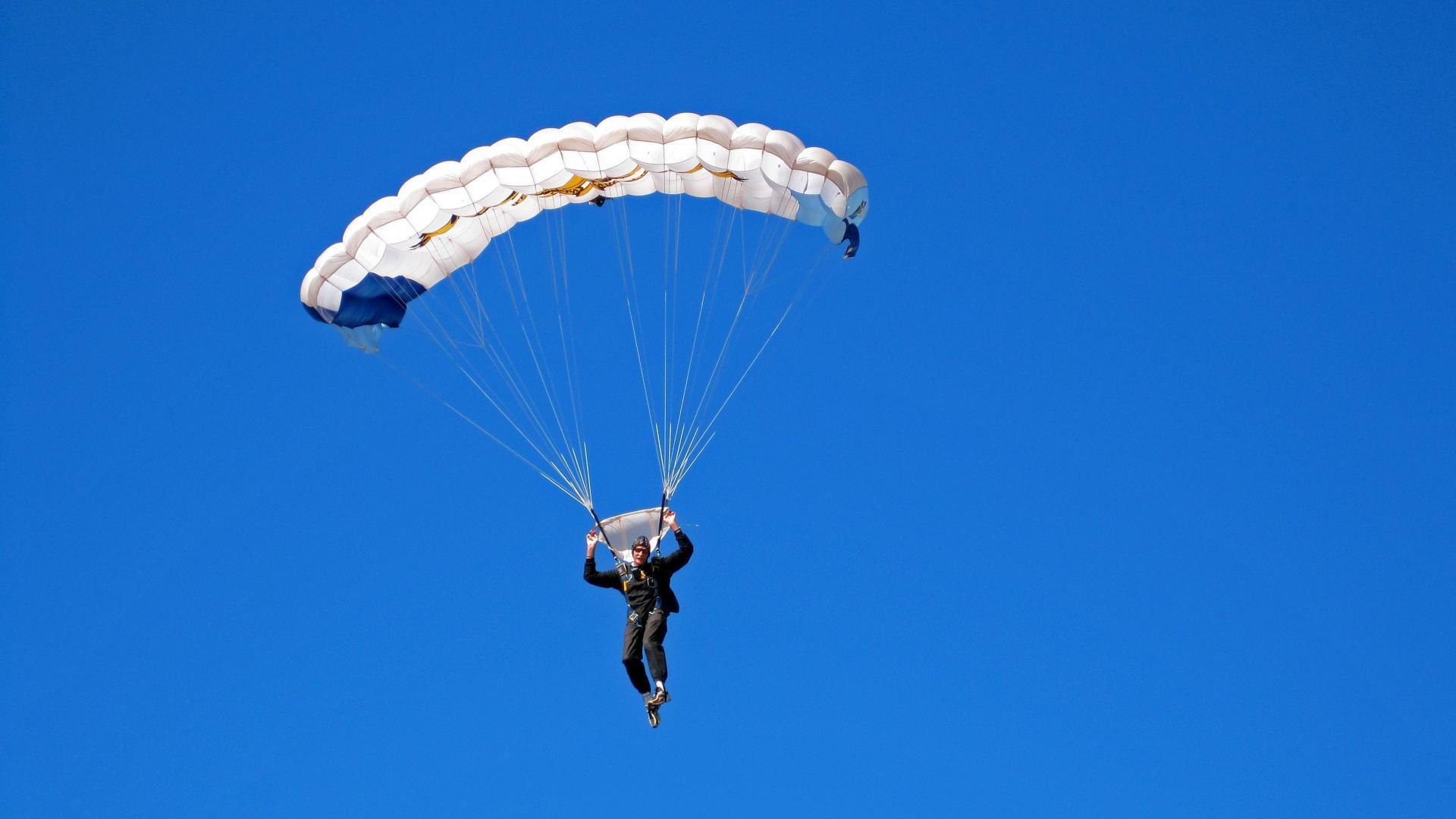 澳大利亚泳将完美配合助力夺金，澳大利亚国家游泳队